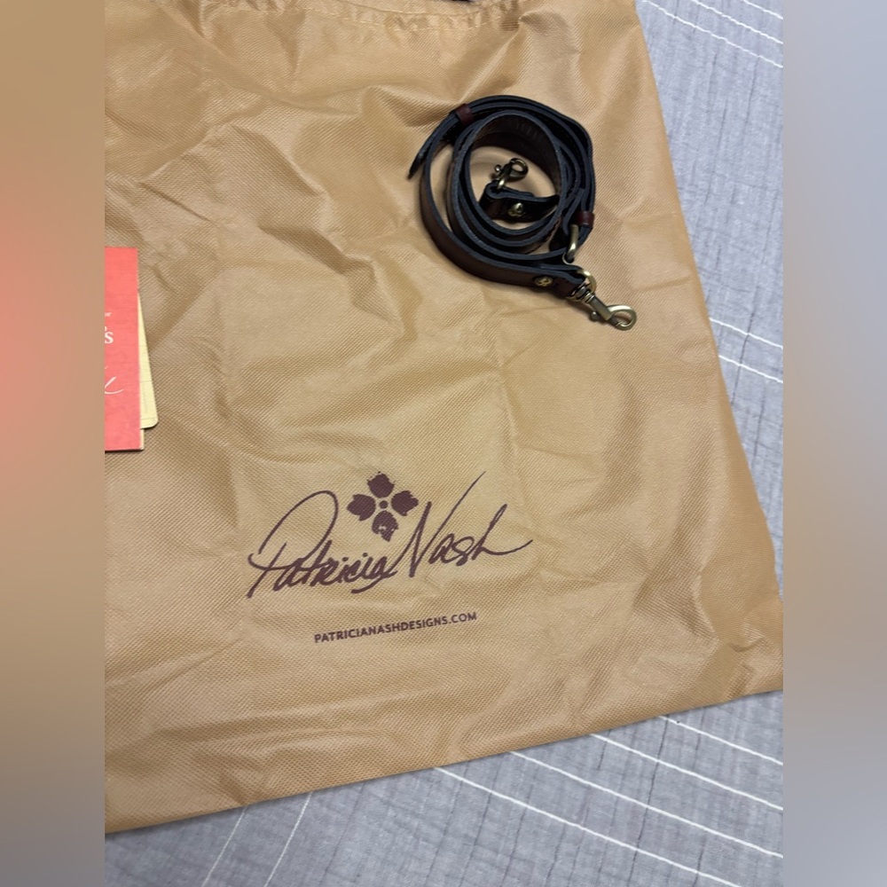 Patricia Nash Brown and Black societies bag with Black Strap - Picture 5 of 7